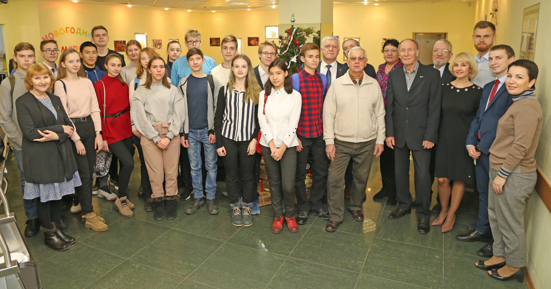 25 декабря в офисе компании состоялась встреча ветеранов «Газпром добыча Иркутск» и учеников первого в регионе «Газпром-класса», который открылся 1 сентября 2019 года в иркутской гимназии № 44