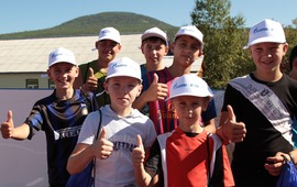 Во время открытия спортивной площадки в селе Тимошино Жигаловского района иркутской школы 31 августа 2013 г.